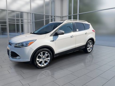 Used 2014 Ford Escape Titanium w/ Equipment Group 401A AWD/4WD image 4