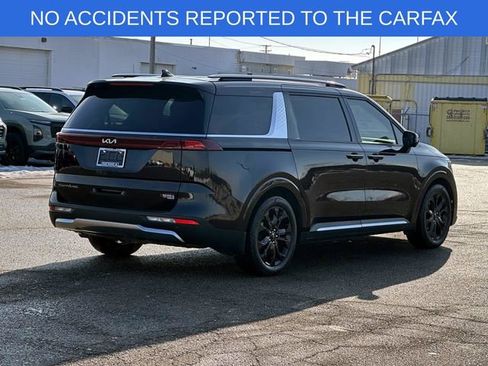 Used 2022 Kia Carnival SX Prestige image 5