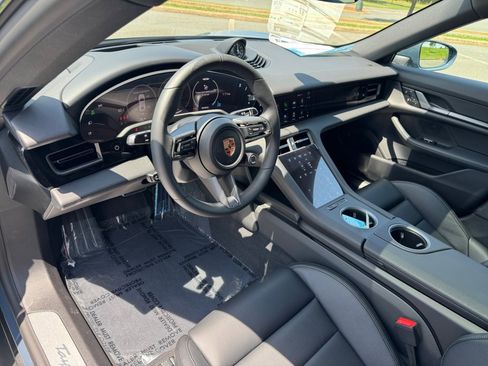 New 2025 Porsche Taycan image 4