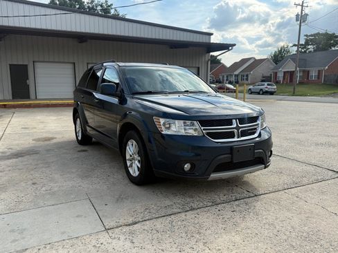 Used 2014 Dodge Journey SXT w/ Quick Order Package 28C FWD image 4