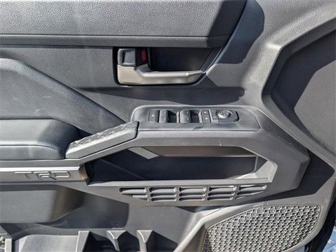 Used 2025 Toyota Tacoma TRD Sport image 14