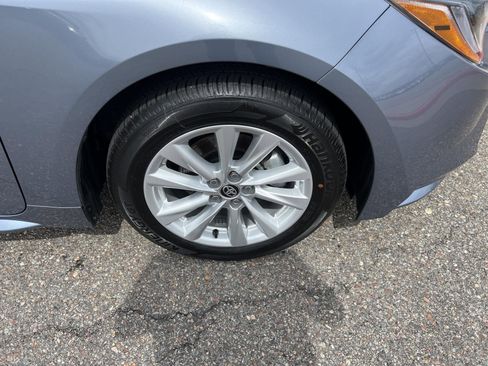 Used 2025 Toyota Corolla LE w/ LE Premium Package image 7