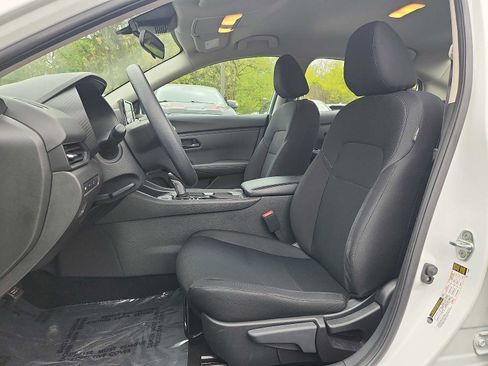 Used 2024 Nissan Sentra S FWD image 13