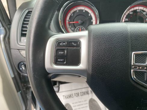 Used 2017 Dodge Grand Caravan SE w/ Power Window Group image 16