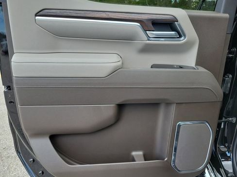 New 2026 GMC Sierra 1500 SLT w/ SLT Premium Package AWD/4WD image 8