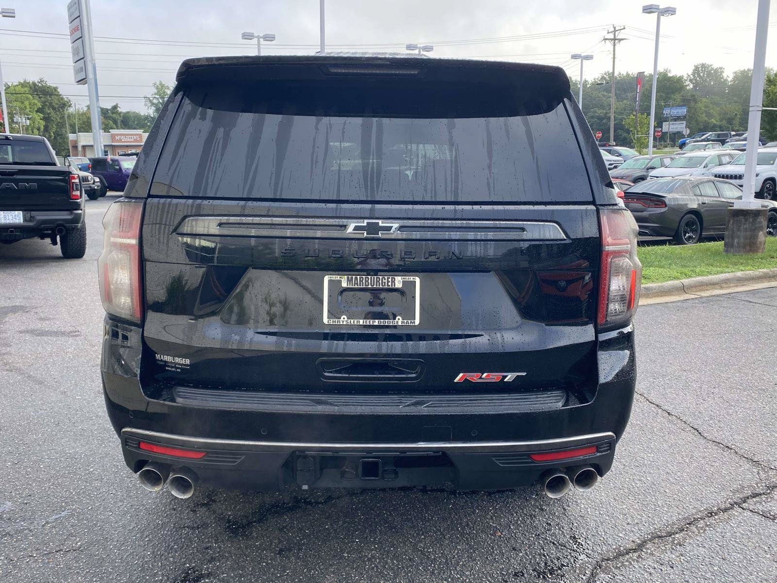 Used 2022 Chevrolet Suburban RST w/ Sport Performance Package AWD/4WD image 7