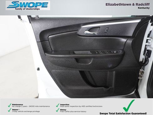 Used 2010 Chevrolet Traverse LT image 13