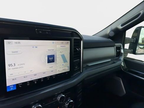 Used 2025 Ford F250 Platinum w/ Tremor Off-Road Package image 18