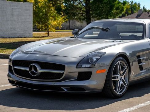Used 2011 Mercedes-Benz SLS AMG Coupe image 8