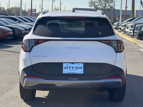 New 2026 Kia Sportage EX w/ EX Panorama Roof Package FWD image 6