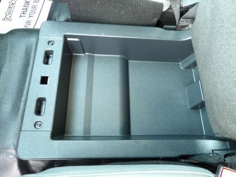 Used 2024 Ford F550 4x4 Crew Cab Super Duty image 30