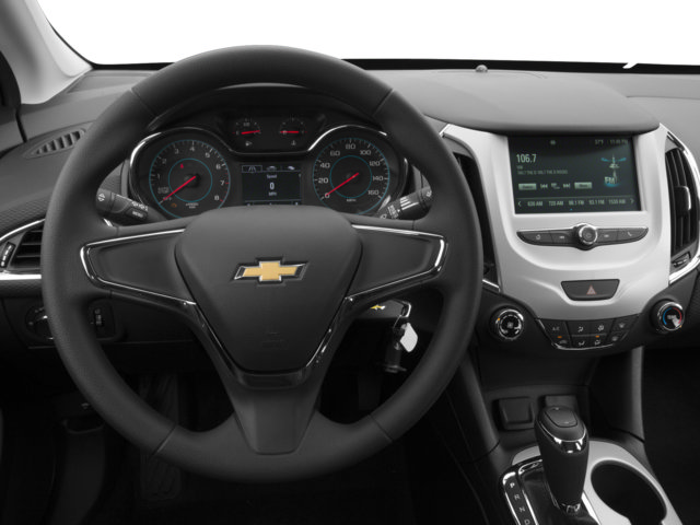 Used 2017 Chevrolet Cruze LS FWD image 4