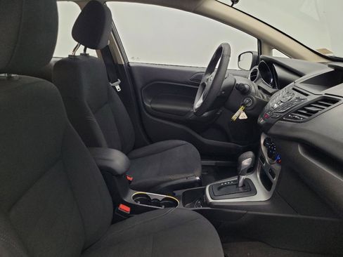 Used 2018 Ford Fiesta SE FWD image 21
