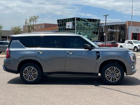 New 2026 Nissan Armada SL w/ Captain's Chari Seat Package AWD/4WD image 6