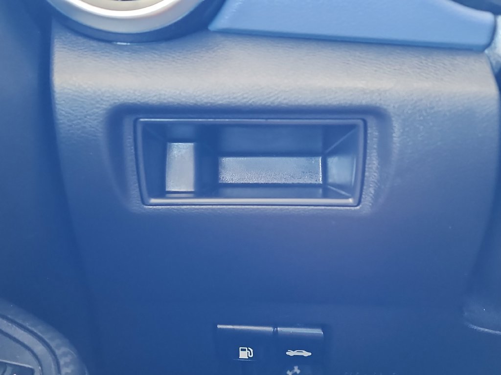 Used 2024 Nissan Versa SV FWD image 24