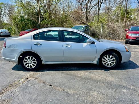 Used 2008 Mitsubishi Galant ES image 2