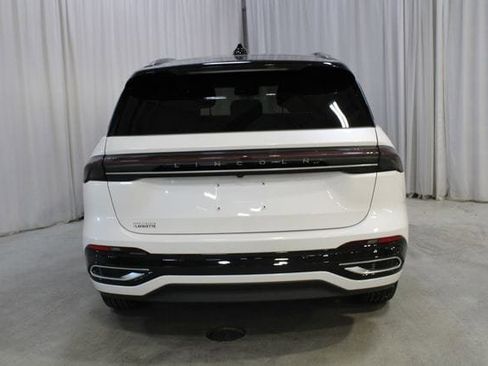New 2026 Lincoln Nautilus Reserve AWD/4WD image 25