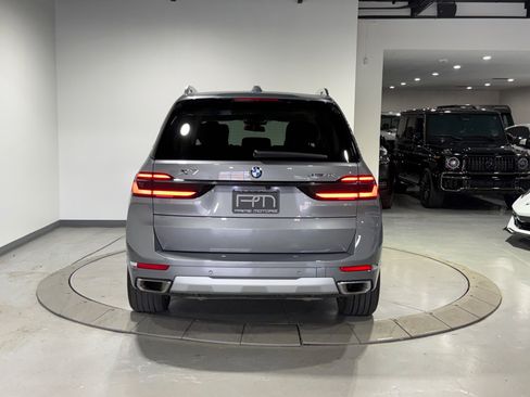 Used 2024 BMW X7 xDrive40i image 7