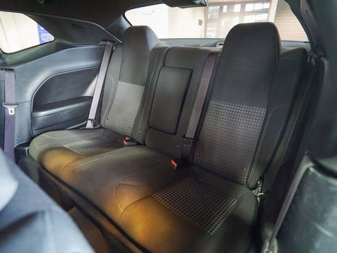 Used 2019 Dodge Challenger SXT w/ Blacktop Package RWD image 21