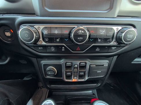 Used 2022 Jeep Gladiator Sport AWD/4WD image 22