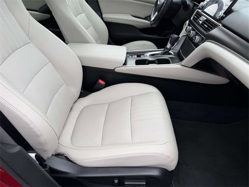 Certified 2022 Honda Accord EX-L image 7
