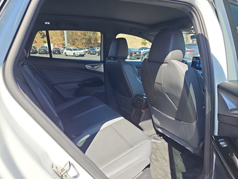 Used 2023 Volkswagen ID.4 S RWD image 14