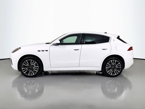 Used 2025 Maserati Grecale GT AWD/4WD image 4