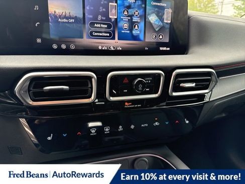 New 2026 Nissan Sentra SR w/ SR Premium Package FWD image 15