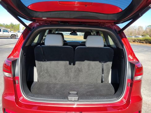Used 2019 Kia Sorento EX image 13