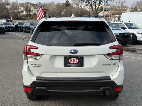 Certified 2023 Subaru Forester Premium image 7