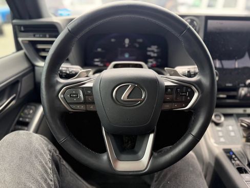 Used 2024 Lexus GX 550 AWD/4WD image 6