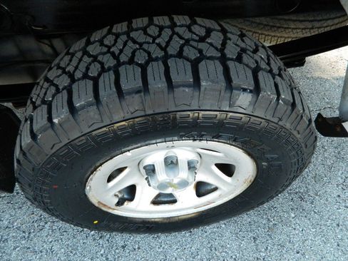 Used 2015 Chevrolet Silverado 1500 W/T w/ WT Fleet Convenience Package image 10