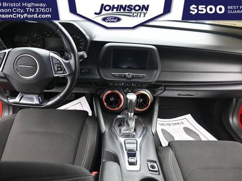 Used 2020 Chevrolet Camaro LT RWD image 15