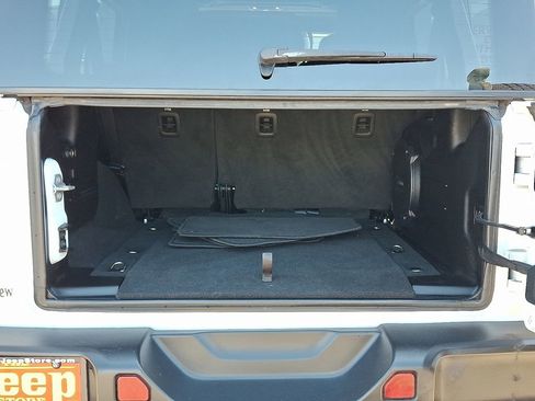 Certified 2022 Jeep Wrangler Unlimited Sahara w/ Cold Weather Group image 29