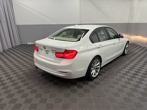 Used 2016 BMW 320i xDrive Sedan AWD/4WD image 5
