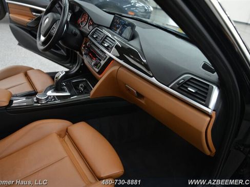 Used 2016 BMW 328i Sedan w/ Premium Package image 20
