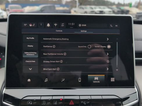 New 2026 Jeep Compass Limited image 38