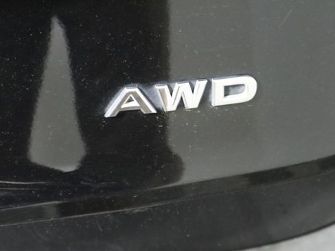 Used 2023 Nissan Rogue S image 14