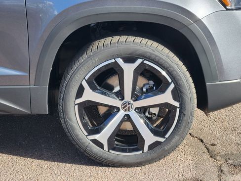 New 2026 Volkswagen Taos SEL AWD/4WD image 30