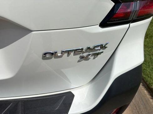 Used 2022 Subaru Outback Limited XT AWD/4WD image 6