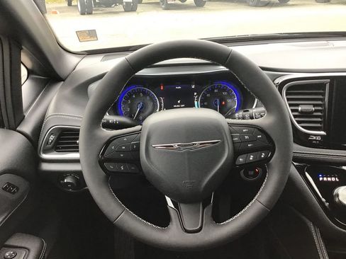 New 2026 Chrysler Pacifica Limited w/ S Appearance Package image 13