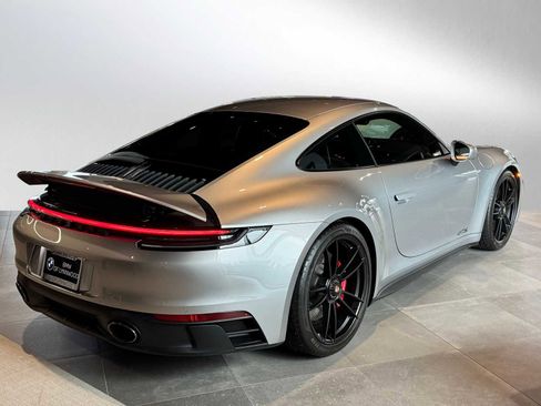 Used 2022 Porsche 911 Carrera 4 GTS image 3