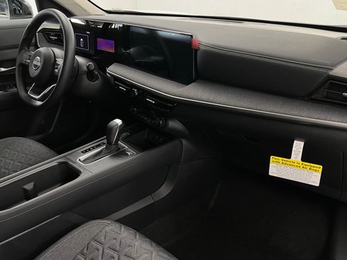New 2026 Nissan Kicks SV w/ SV Premium Package image 24