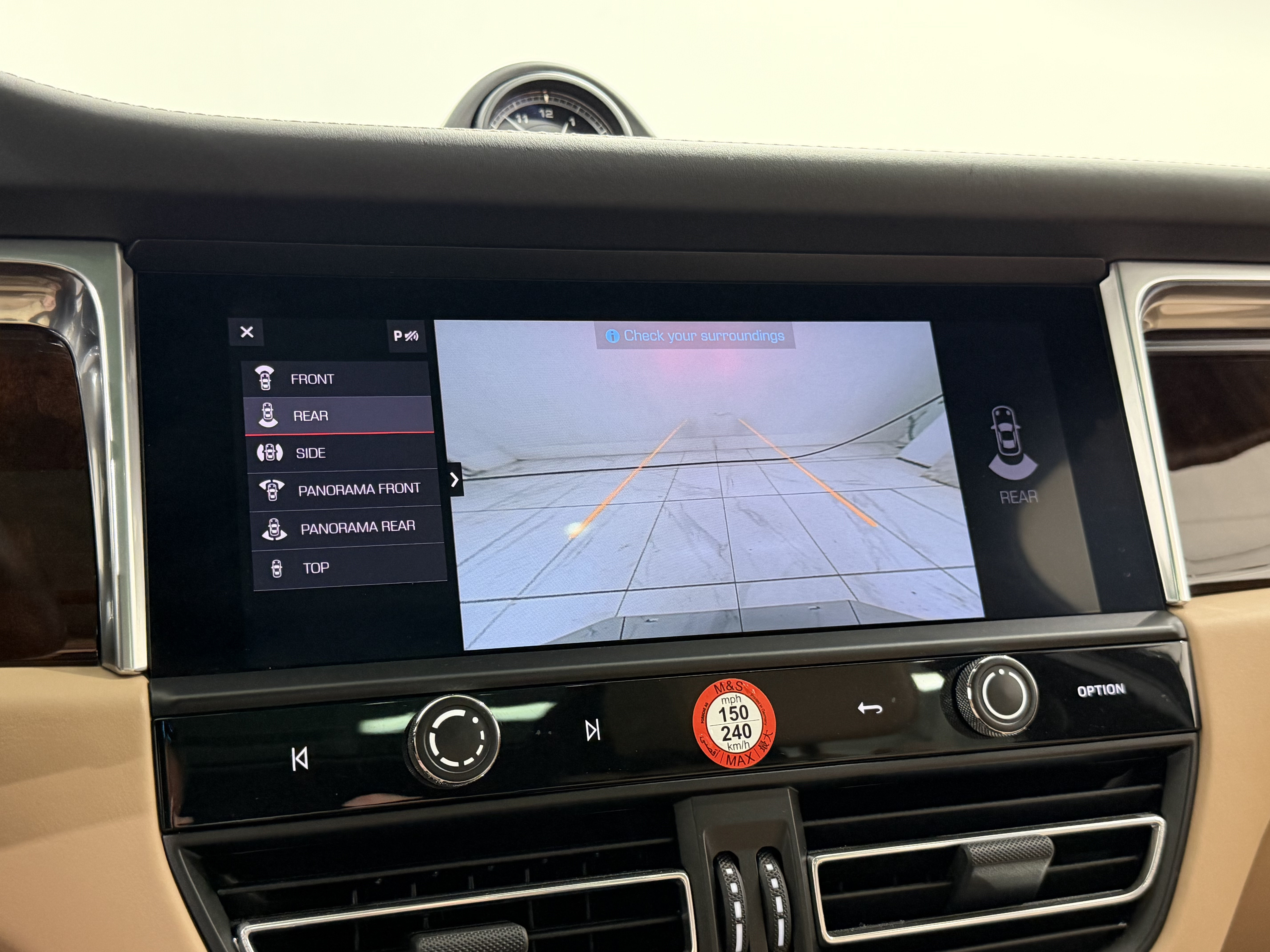 Certified 2023 Porsche Macan S AWD/4WD image 45
