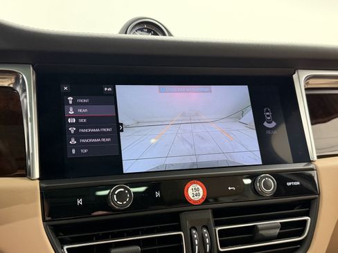 Certified 2023 Porsche Macan S AWD/4WD image 45