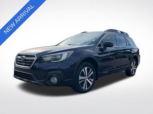 Used 2018 Subaru Outback 3.6R Limited AWD/4WD image 7