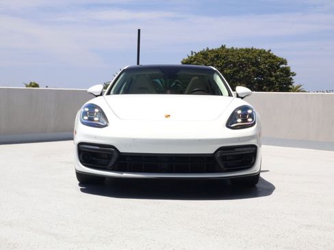 Certified 2023 Porsche Panamera Platinum Edition RWD image 6