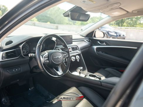 Used 2022 Genesis G70 2.0T image 9