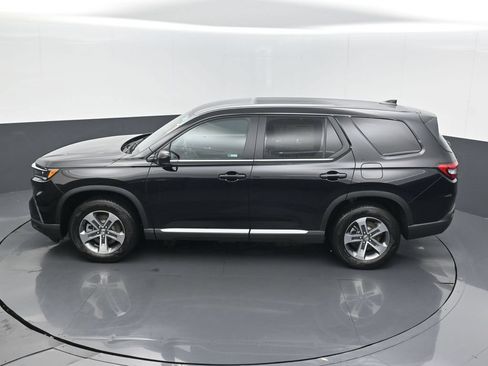 Used 2025 Honda Pilot EX-L image 15