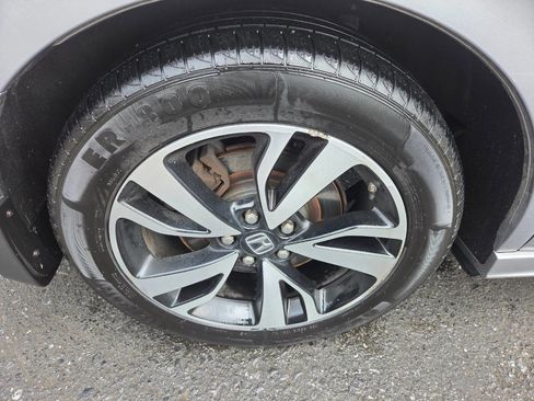 Used 2018 Honda Odyssey Elite image 13